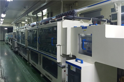 Vacuum etching line